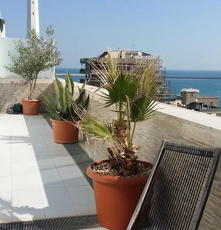 Apuliapartments-lighthouse בארי